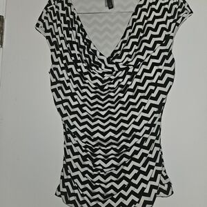 Black and White Chevron Women's Top